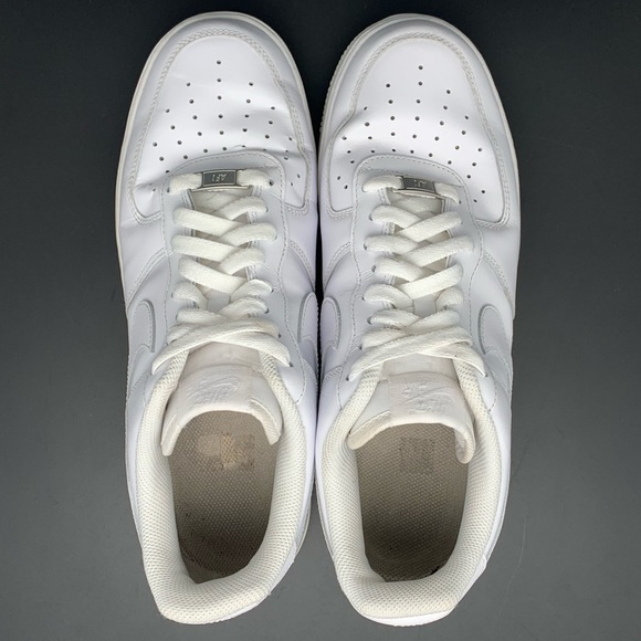 Nike Air Force 1s ‘07 Triple White Men’s Sz 10.5 - Picture 4 of 11